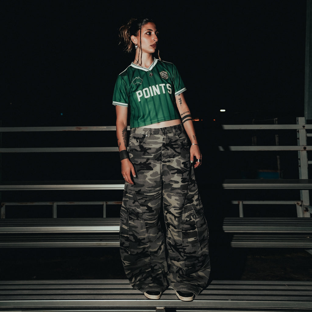 Points Cropped Football Jersey - Green | Australia New Zealand Sizing